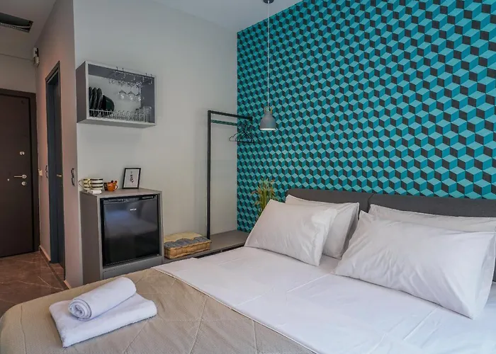 City Living At Akadimias