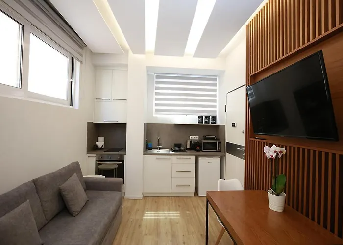 Emily In Athens - Central Modern Flat Syntagma E4